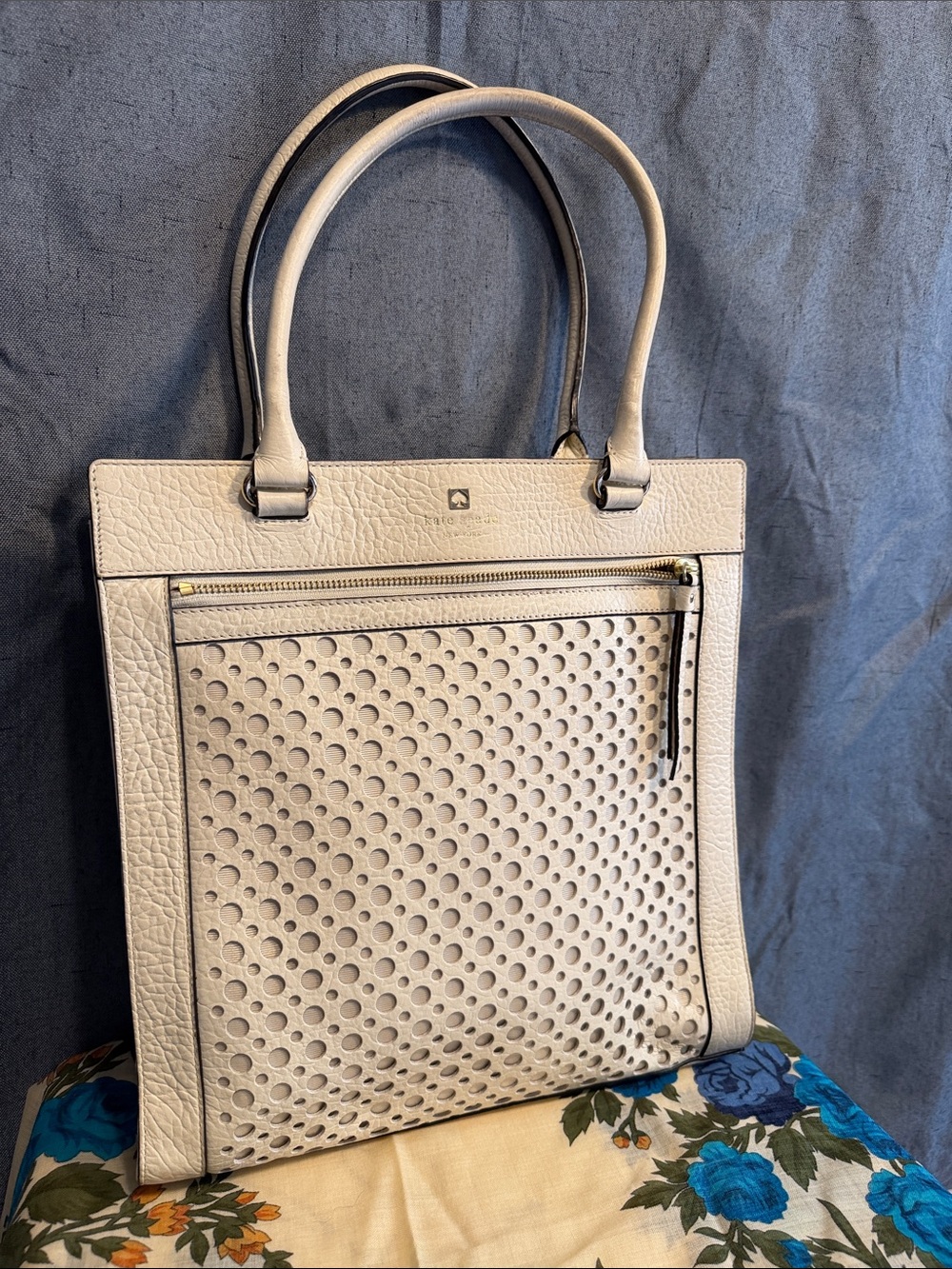 Kate Spade Perri Lane “Bubbles” Lynne Bag